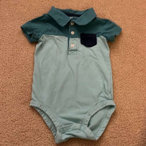 12M Carter’s and Oshkosh bundle - Picture 4 of 7